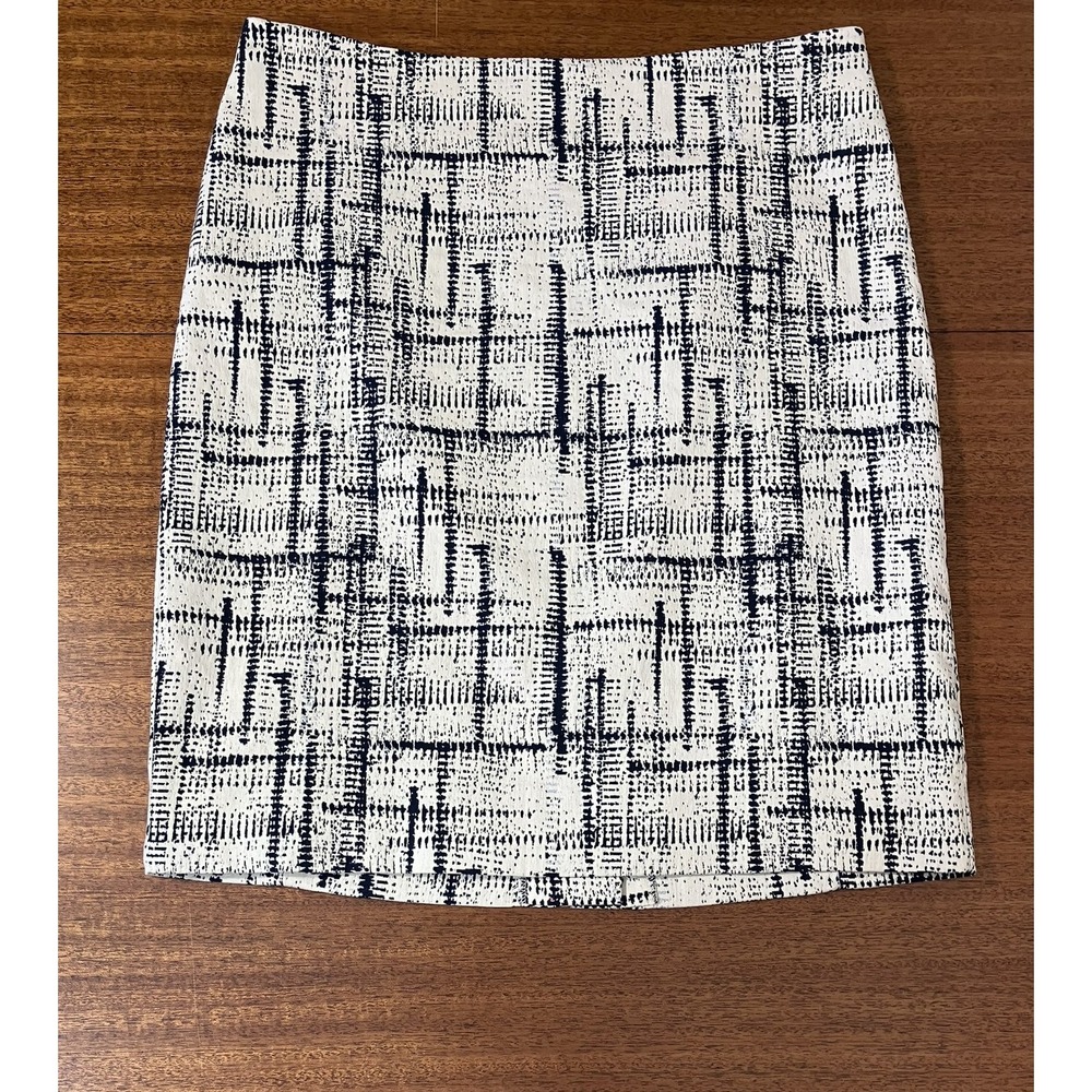 NWT‎ M.M.LaFleur Noho 1.0 Skirt Size 10 Cubist Jacquard Ivory Galaxy Blue Casual - Picture 3 of 16